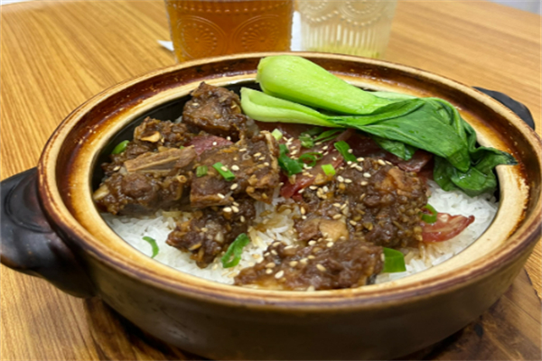 煲仔1号智能香米煲仔饭加盟
