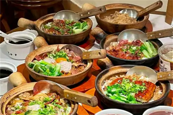 凤凰煲仔饭加盟
