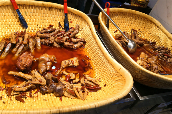 显味现捞鸭脖加盟