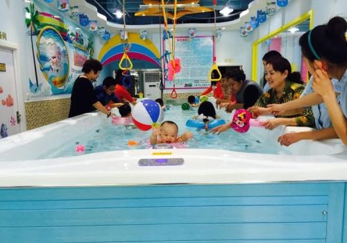 豆丁baby婴儿游泳馆