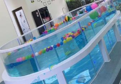 萌贝湾婴儿游泳馆