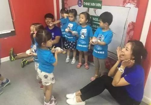 企鹅家族英语