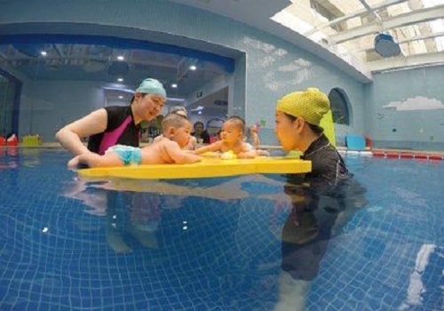 觅蒙体智能亲子游泳