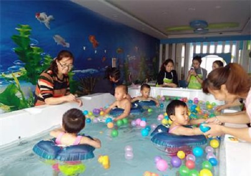 犀浦婴儿游泳馆