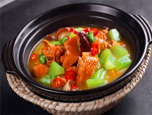 魏小宝黄焖鸡米饭