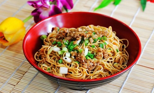 启典热干面