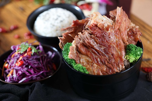 酱子辣骨饭