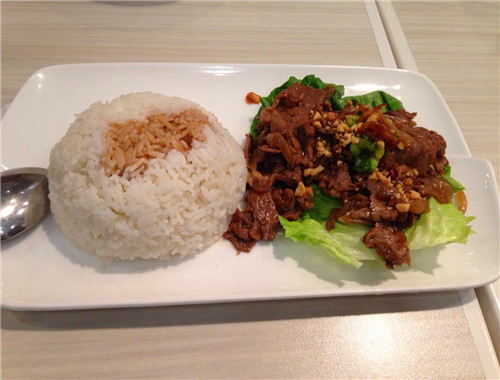 偶拌秘汁牛肉饭