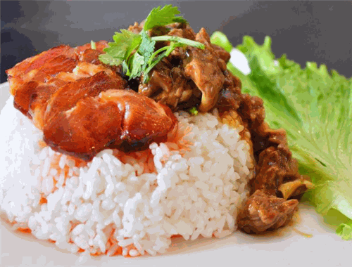偶拌秘汁牛肉饭