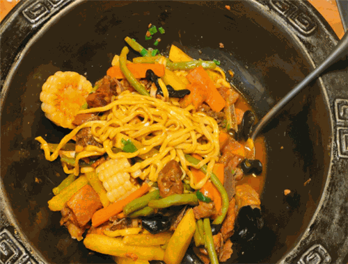 冰城外婆铁锅炖面