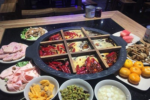 巴门焱裸火锅