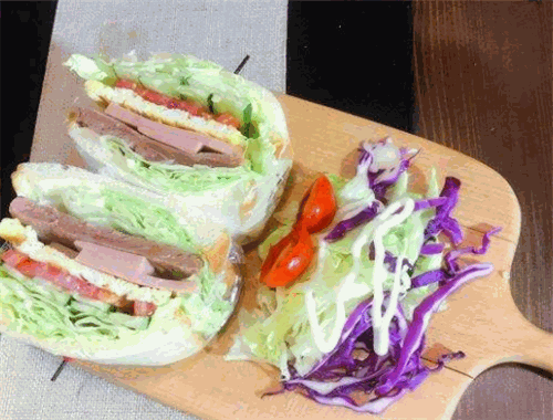 M记轻食馆