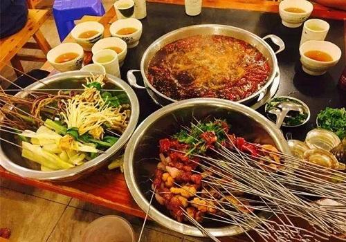 山城风串串王