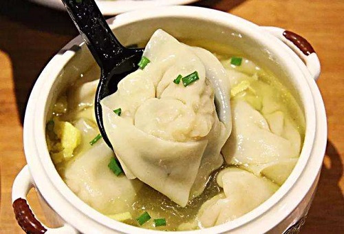 春宝砂锅馄饨