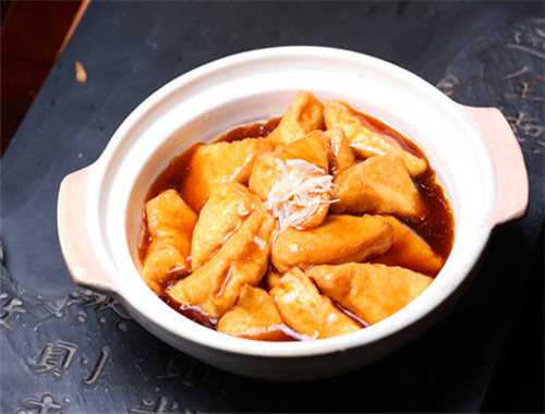 三人众黄焖鸡米饭