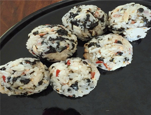 两只老饕