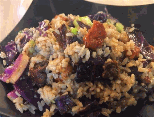 厄加特炸串炒饭