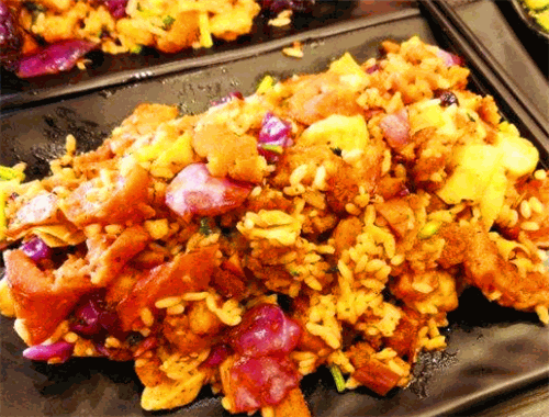 厄加特炸串炒饭