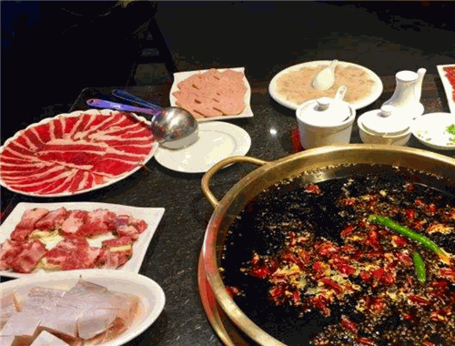 吃城都鲜鱼火锅