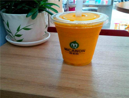 米卡农奶茶