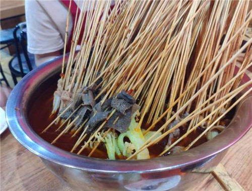 牙尖舌怪冷锅串串