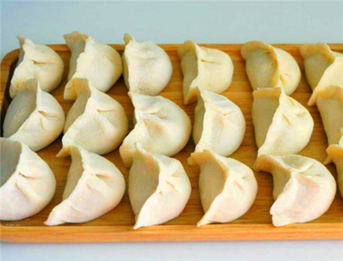 饱儿圆水饺