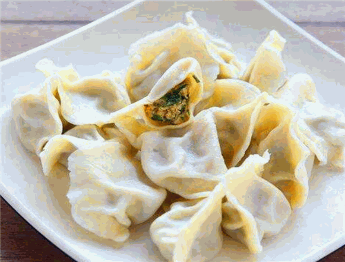 一篓油水饺