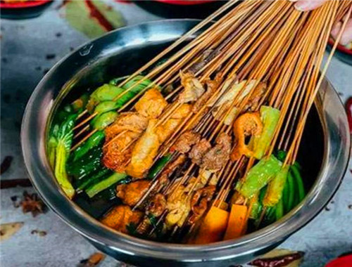 串小游冷锅串串