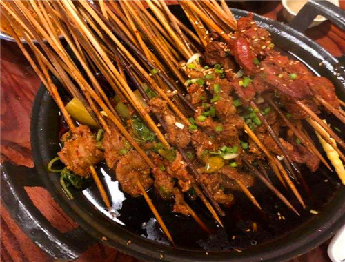 串小游冷锅串串