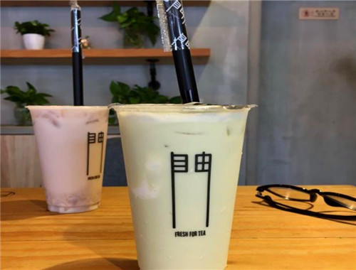 自由门奶茶