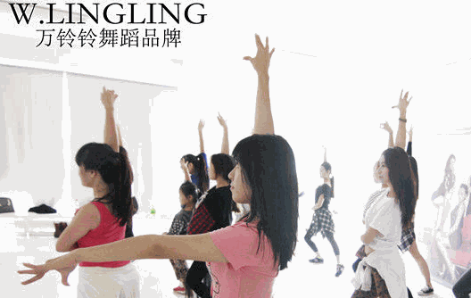 万铃铃舞蹈加盟