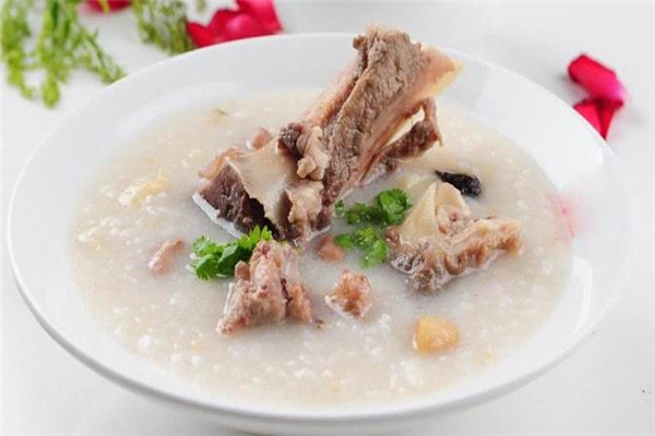 爽滑饺子王农家咸骨粥