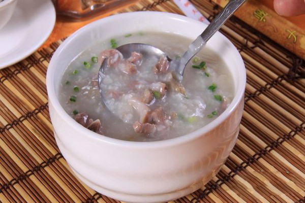 苗韵竹荪鹅餐饮