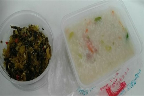 优米海鲜粥
