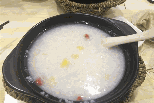 小镇粥铺