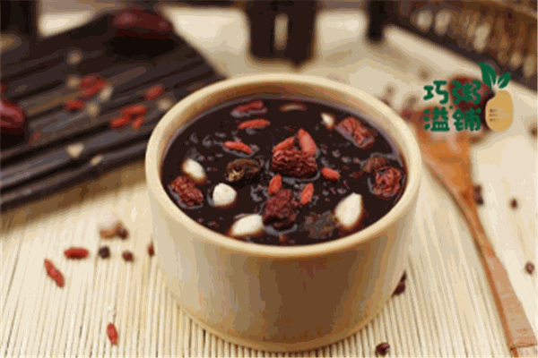 巧溢粥铺