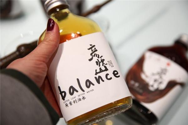 彦悦山茶饮