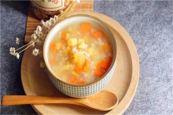 汤呈粥品