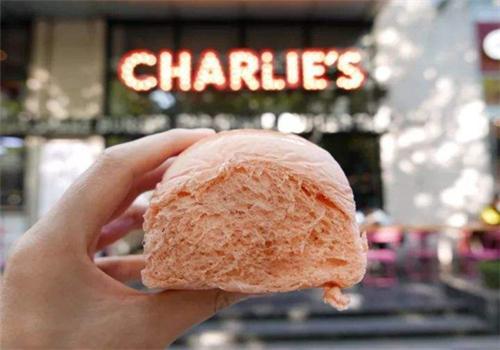 CHARLIES粉红汉堡