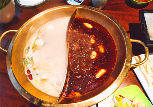 骁辣老茶火锅