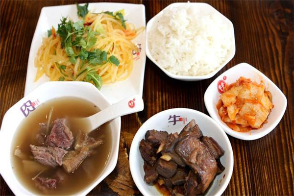 牛肉传中式快餐