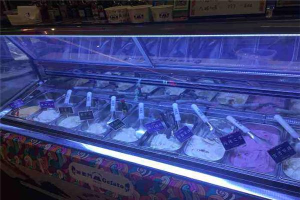 冰衙门秘制冰激凌