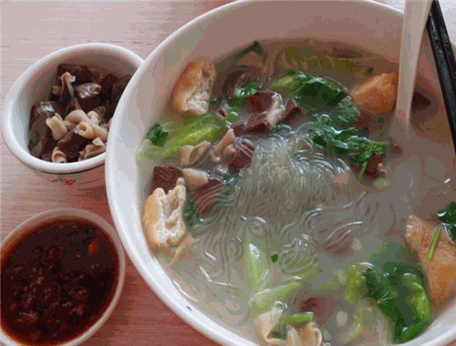 思味坊鸭血粉丝汤