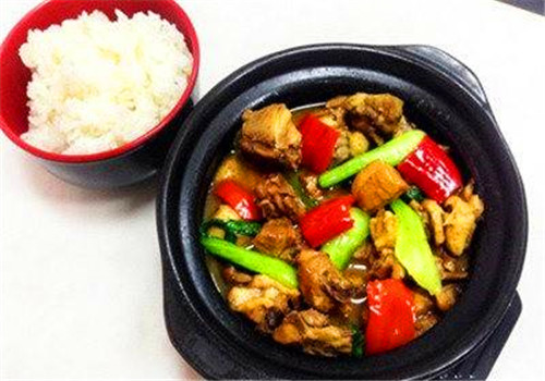 泉昕黄焖鸡米饭