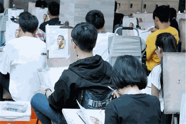 禾一美术学校