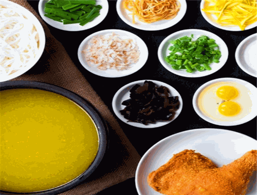 菌子街捞饭米线