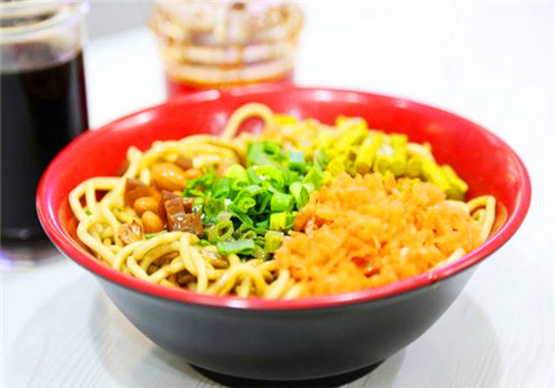 蔡明伟热干面