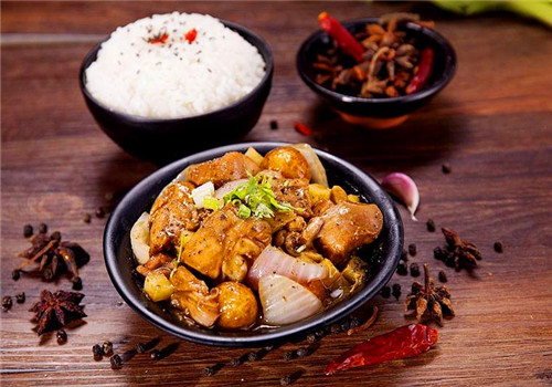 吉胤祥黑椒鸡肉饭