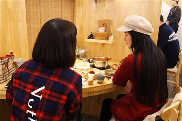 界线锅物料理