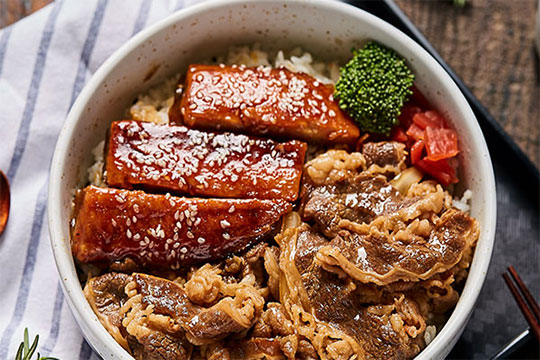 希食东牛肉饭